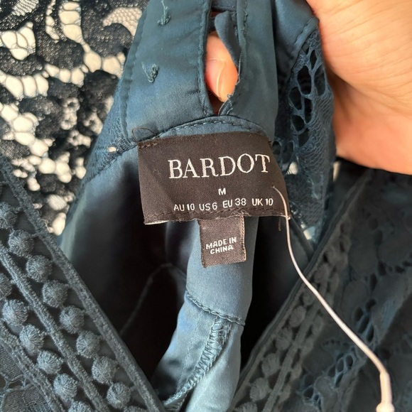 Bardot Morgan Front Slit Lace Cocktail bodycone Dress Size 6/M - Picture 7 of 7